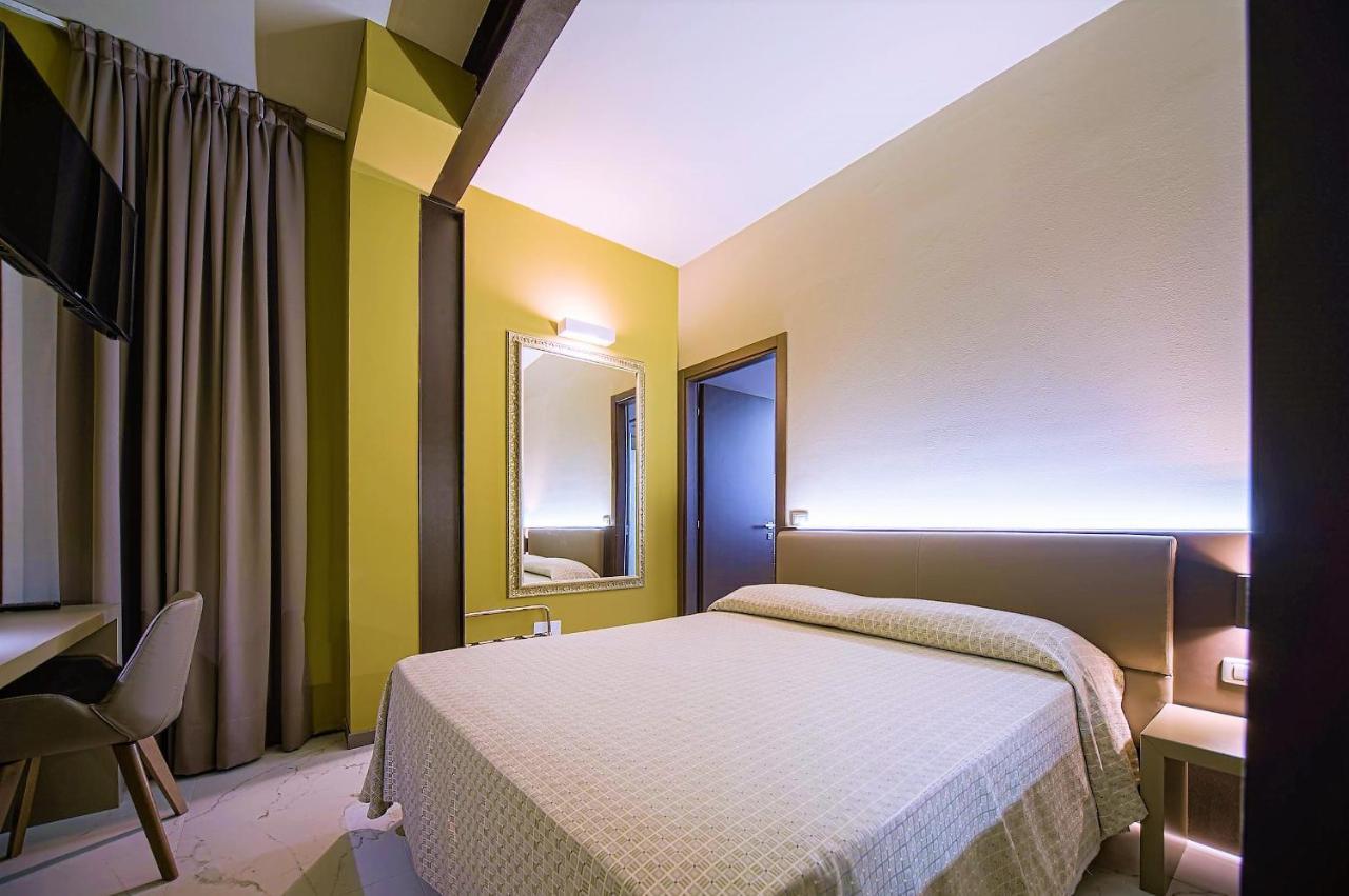 Hotel Aaron Mestre Esterno foto