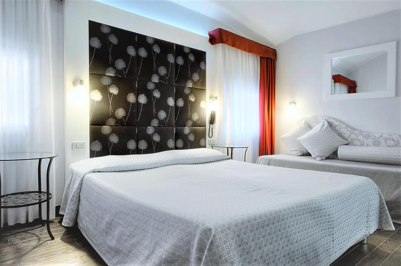 Hotel Aaron Mestre Esterno foto