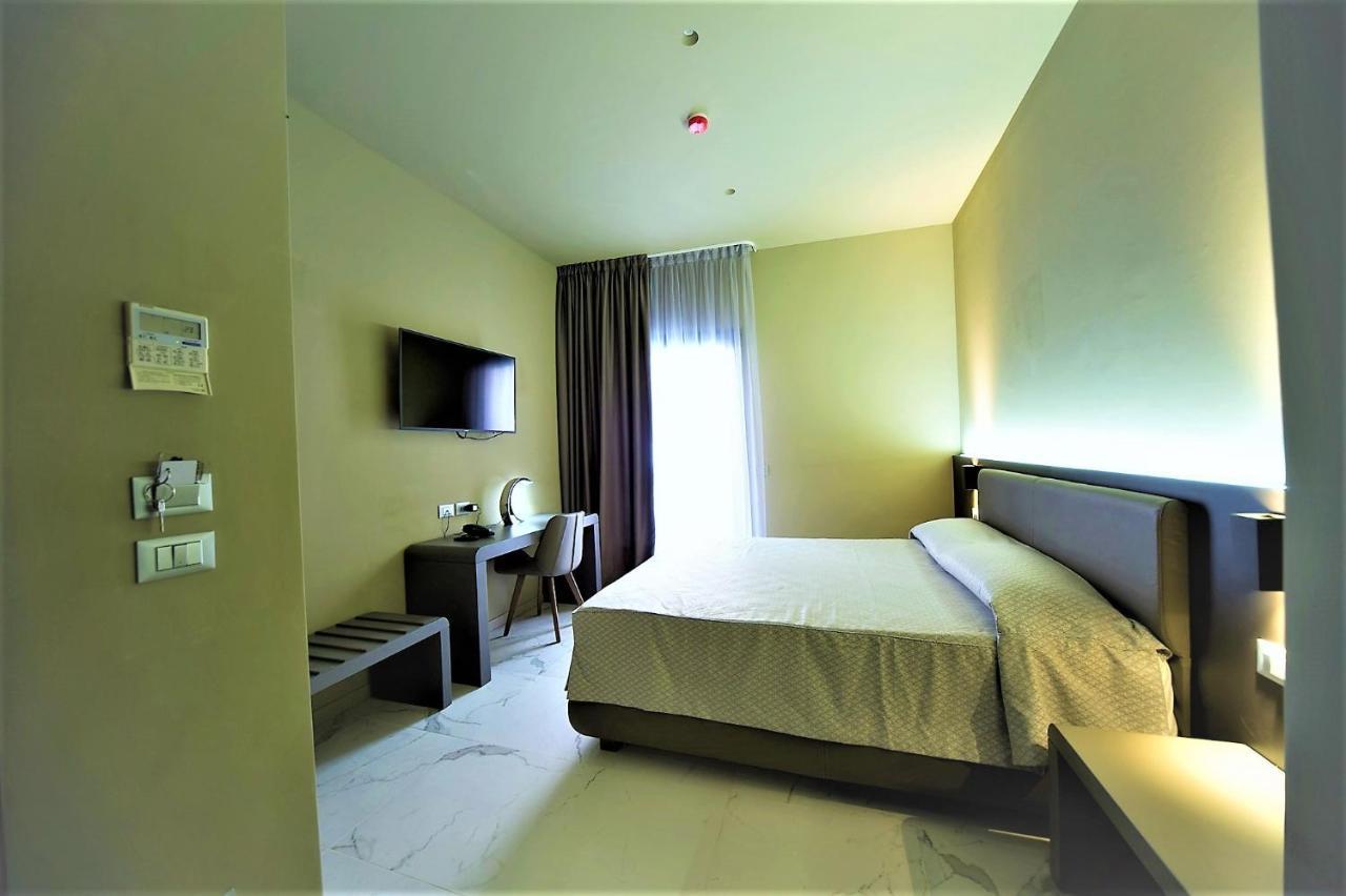 Hotel Aaron Mestre Esterno foto