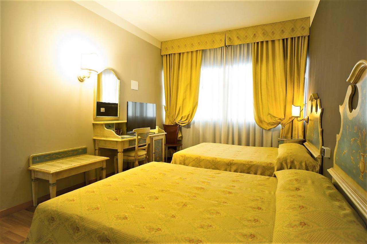 Hotel Aaron Mestre Esterno foto