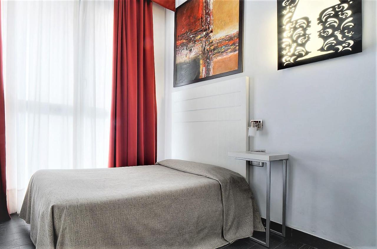 Hotel Aaron Mestre Esterno foto