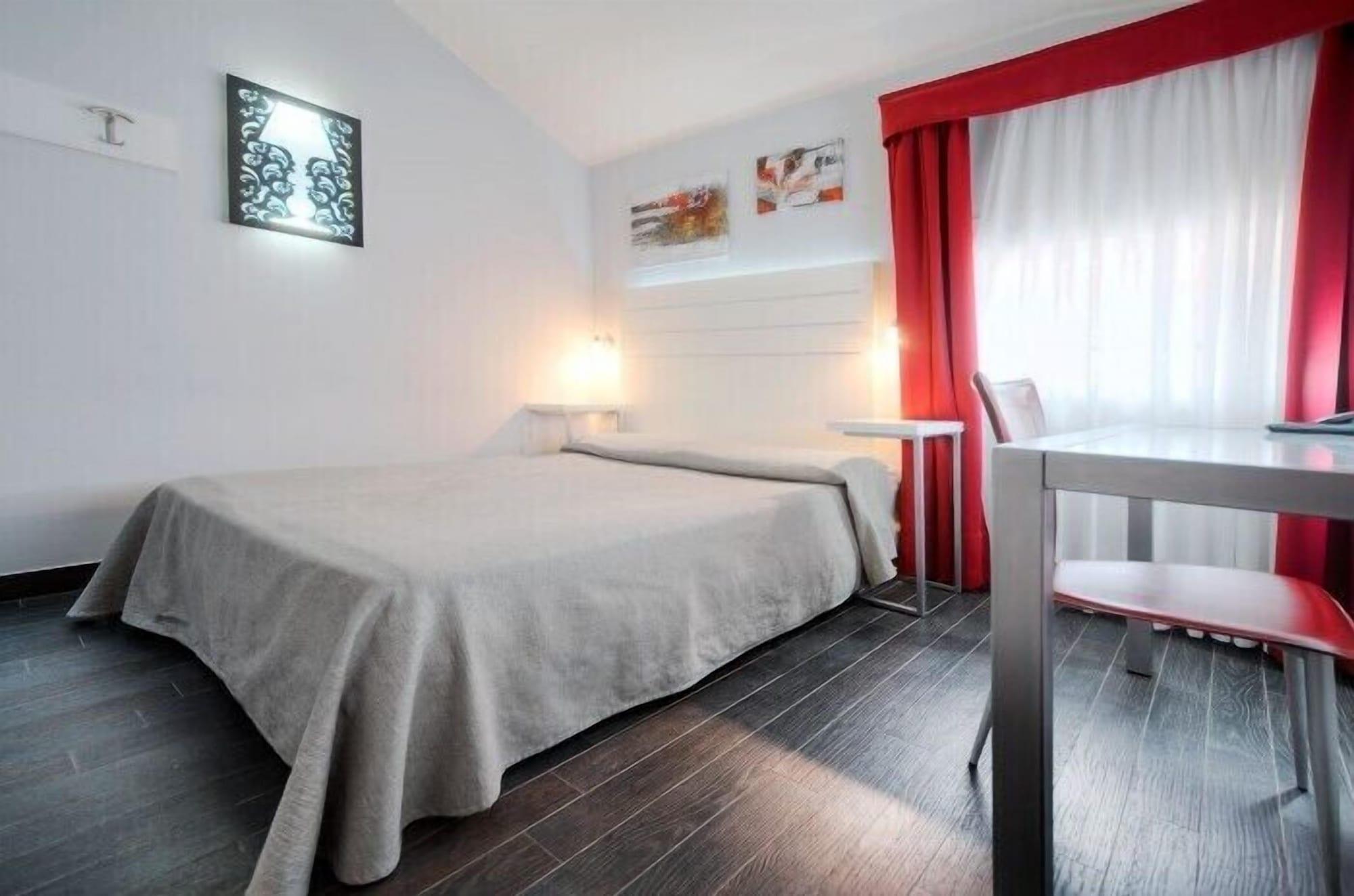 Hotel Aaron Mestre Esterno foto