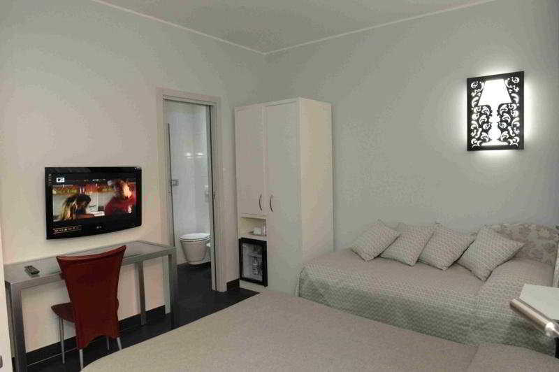Hotel Aaron Mestre Esterno foto