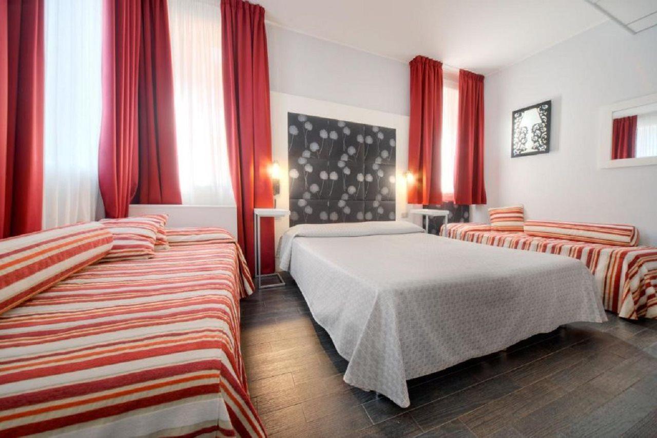Hotel Aaron Mestre Esterno foto